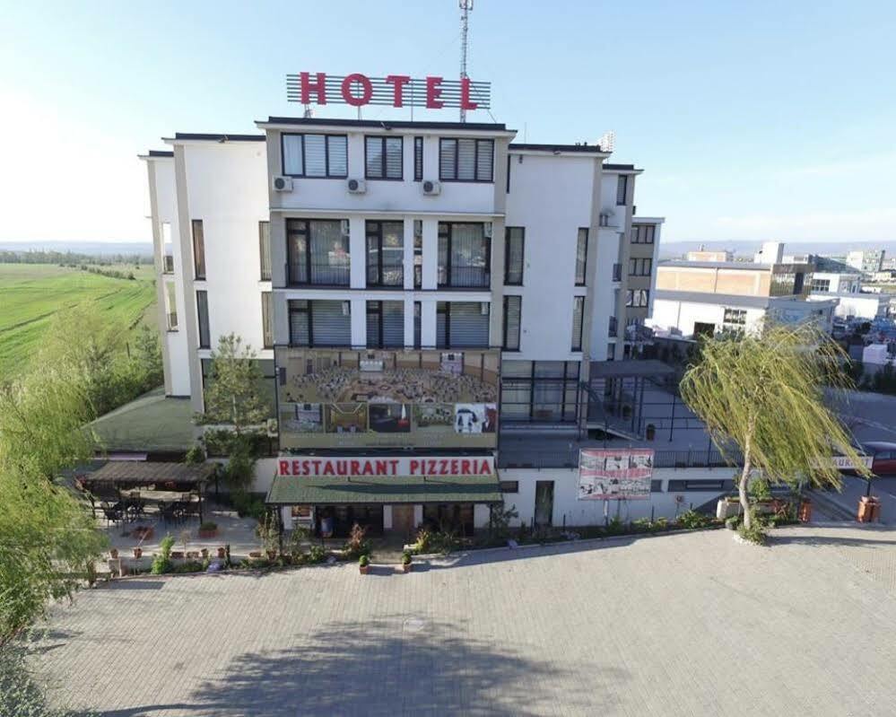 Hotel Ok Prizren Esterno foto
